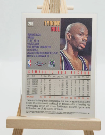 Tyrone Hill 1998-99 NBA Chrome Trading Card - Milwaukee Bucks